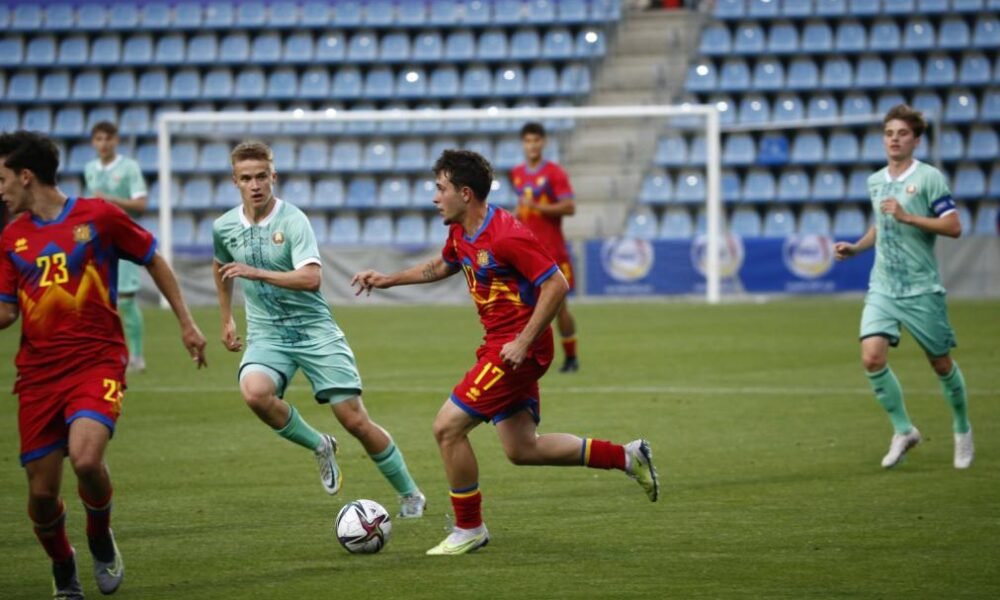 Un moment del partit entre la selecció sots-21 i Bielorússia / FAF