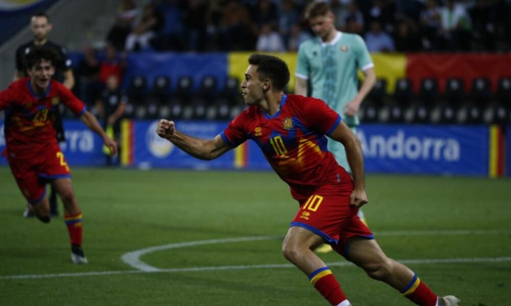 Un moment del partit entre la selecció sots-21 i Bielorússia / FAF