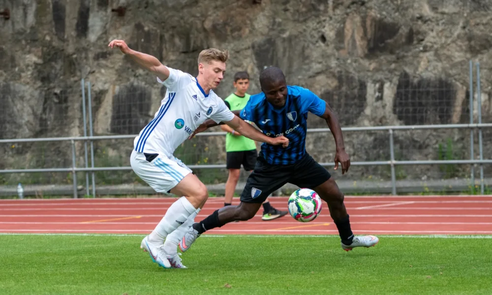 Jean Luc Assoubre, durant el partit d'ahir davant el Víkingur / Martín Silva Cosentino