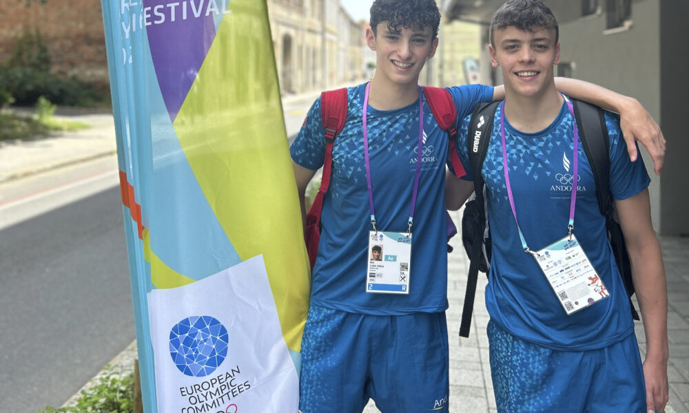 Biel Cuen a la dreta i Arnau Segarra a l' esquerra, als EYOF a Maribor / FAN