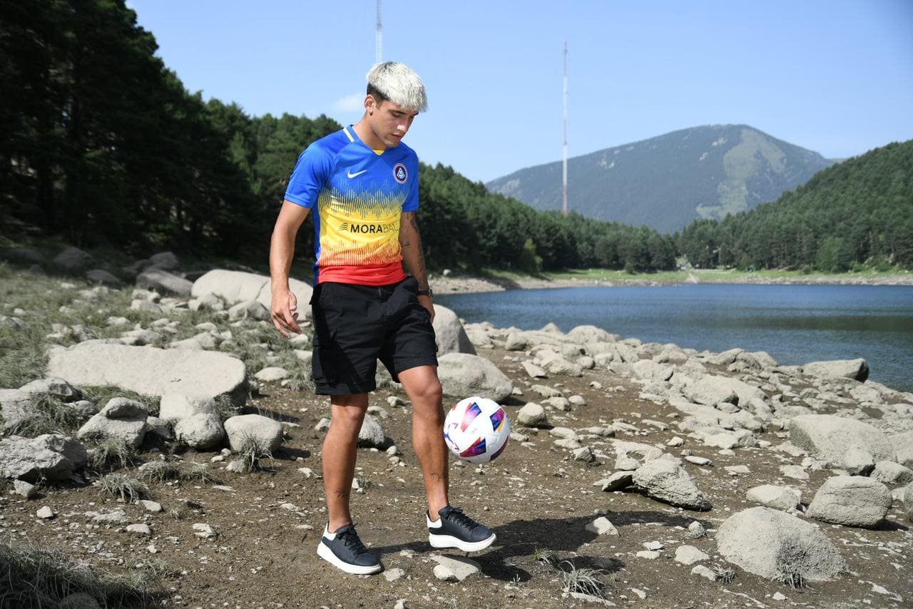 Iker Benito al llac d'Engolasters