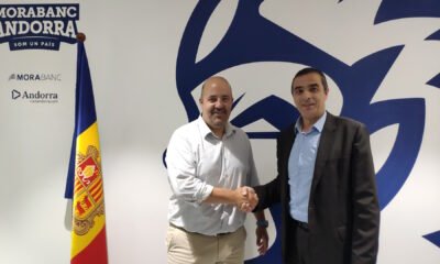 El president del Morabanc Andorra, Gorka Aixàs, i el director de la delegació d’Andorra d’Assegurances Catalana Occident, Eduard Fillet /MORABANC
