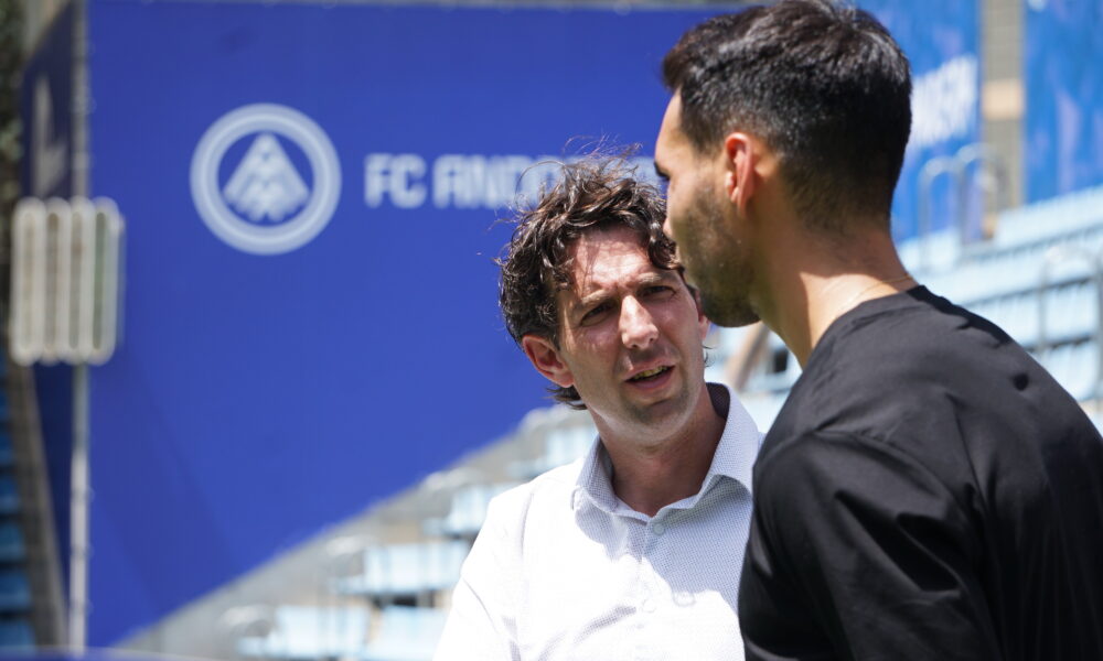 Nogués amb Dani Martín durant la seva presentació / FC ANDORRA