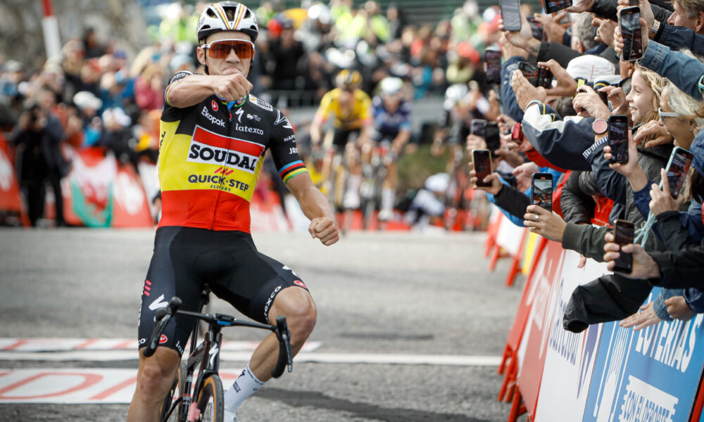 Evenepoel entrant a meta ahir a Arinsal / SFGA