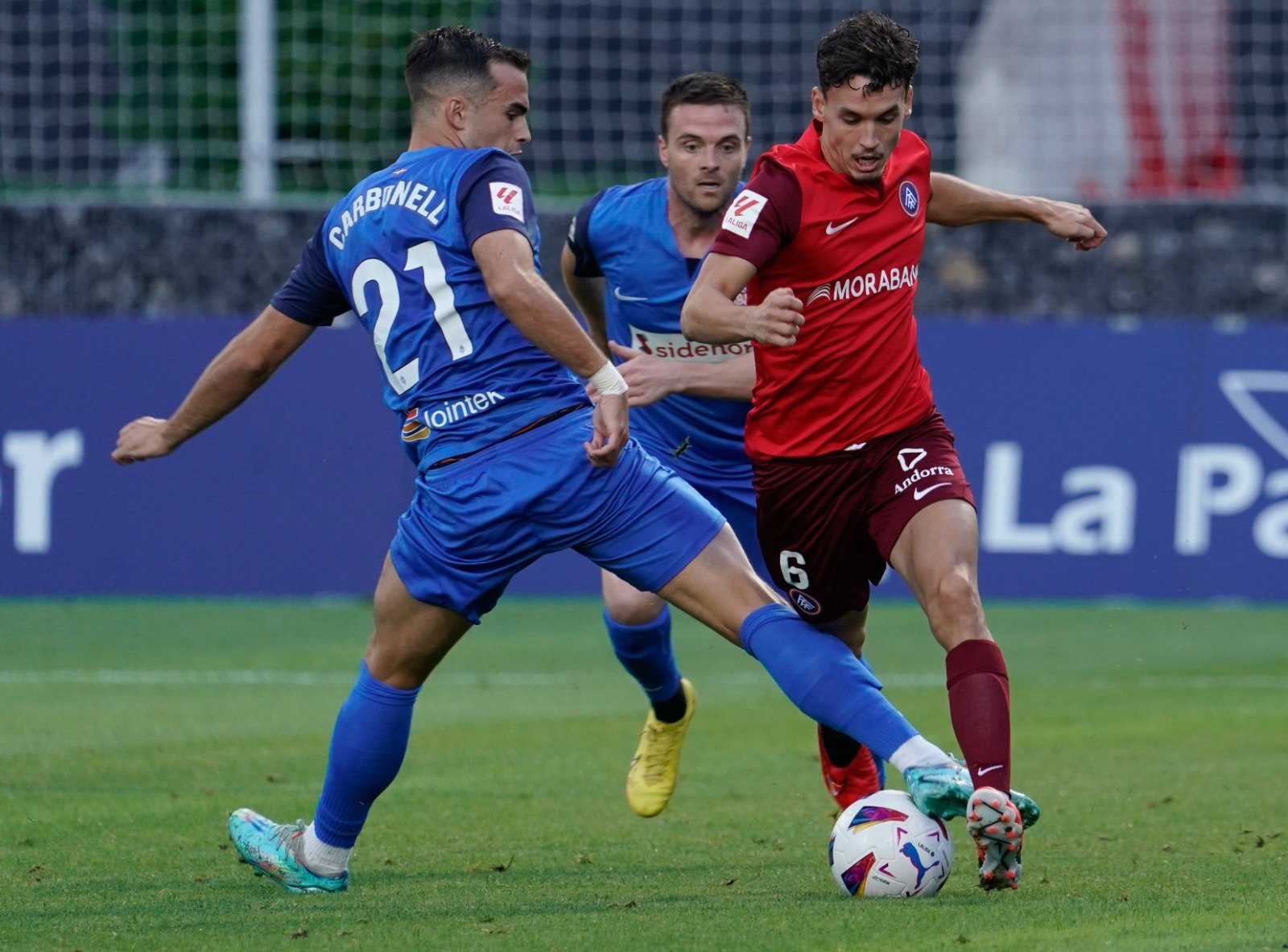 Un moment del partit entre l'Amorebieta i l'FC Andorra