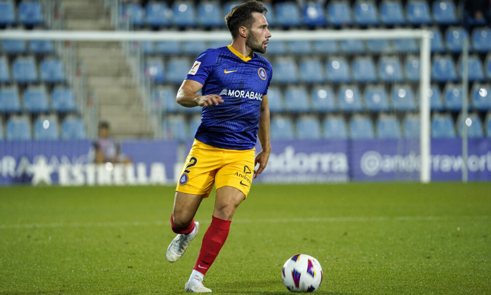 Migue Leal en el partit davant el Real Oviedo / FCA
