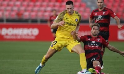 Un instant del partit entre el Mirandés i l'Andorra / FCA