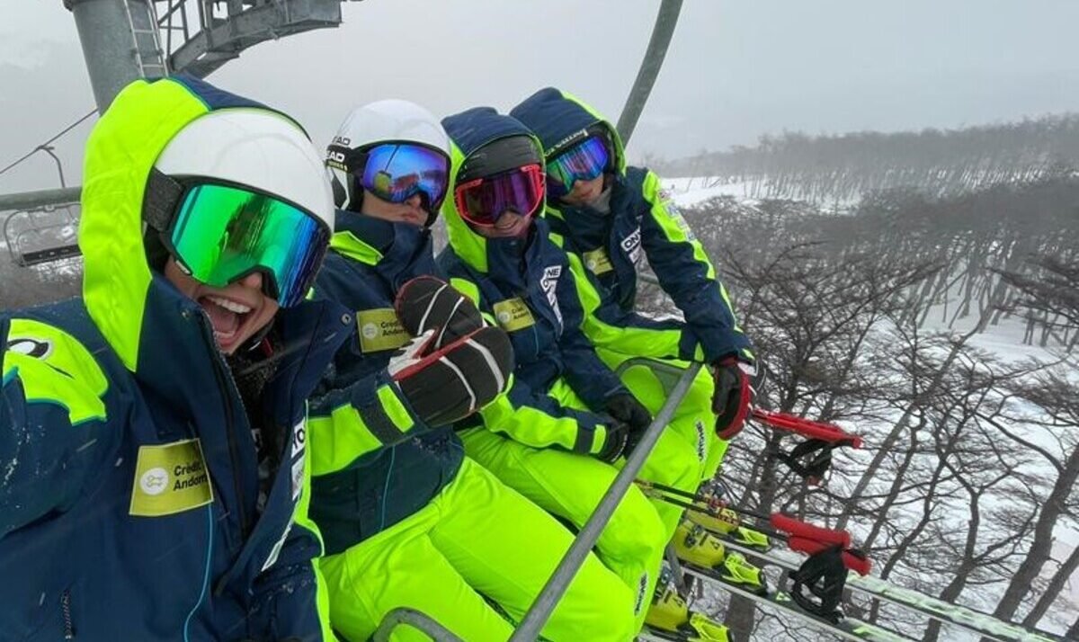 Clàudia García, Jordina Caminal, Iria Medina i Carla Mijares a Saas Fee / FAE