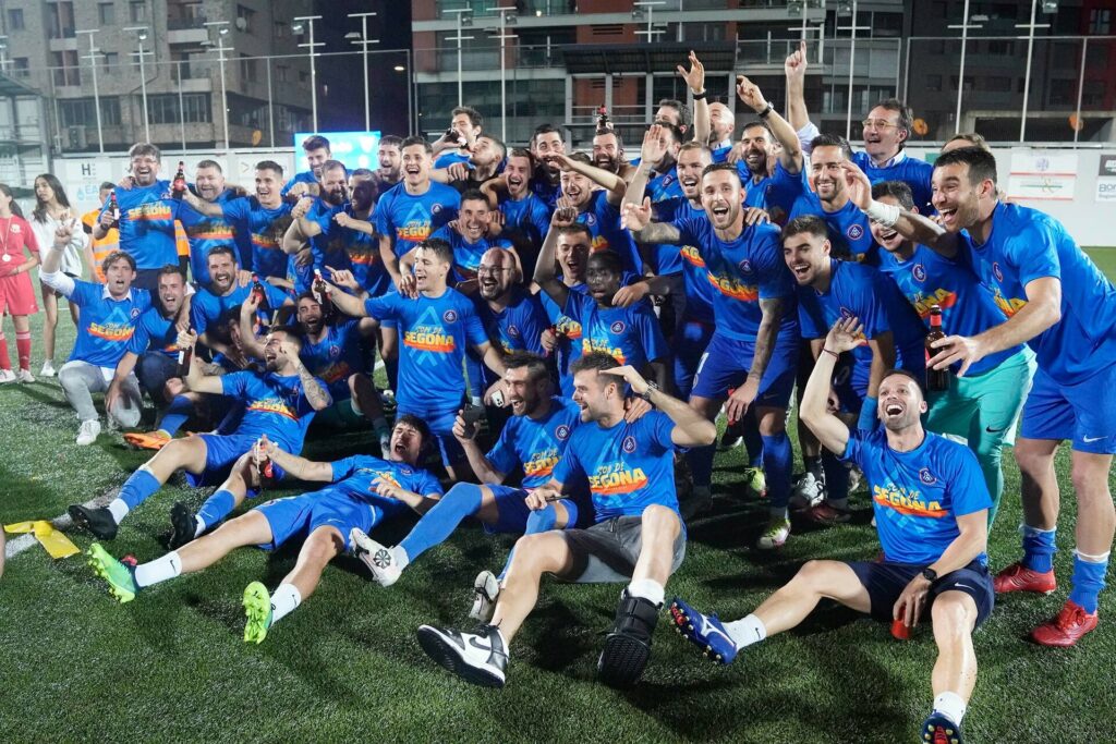Els jugadors de l'FC Andorra celebrant l'ascens a Segona Divisió / FCA