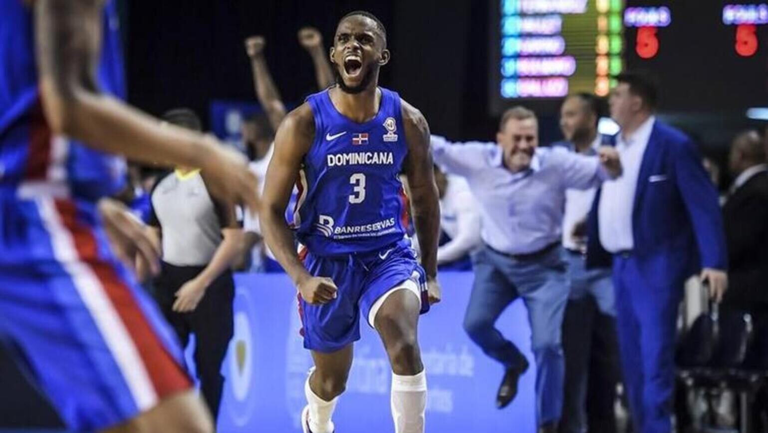 Jean Montero celebrant una cistella amb RD