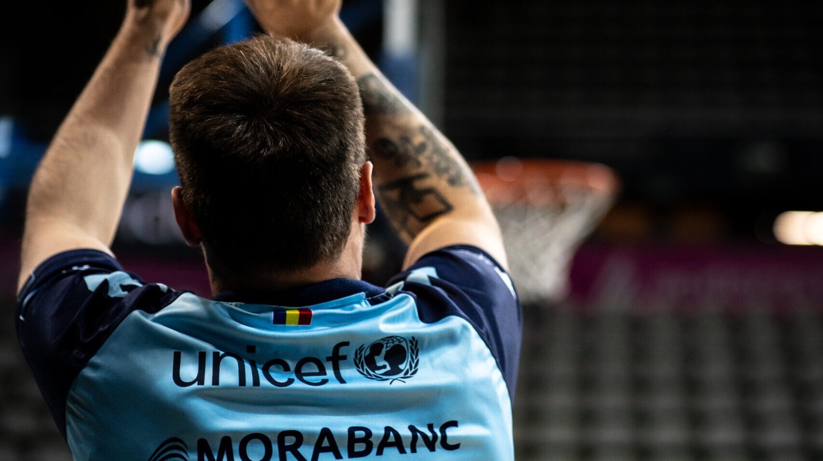 Rafa Luz en un escalfament d'un partit a la Bombonera / ACB