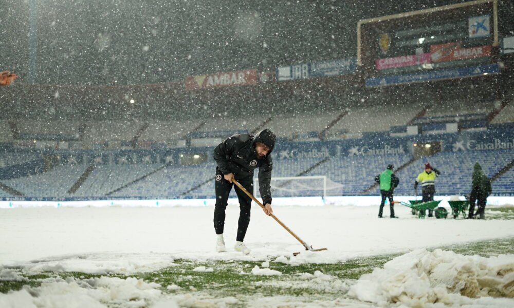 L'estadi de la Romareda divendres durant la nevada / FCA