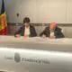 L'acte de signatura entre el cònsol de la capital i del president del CN Sant Andreu