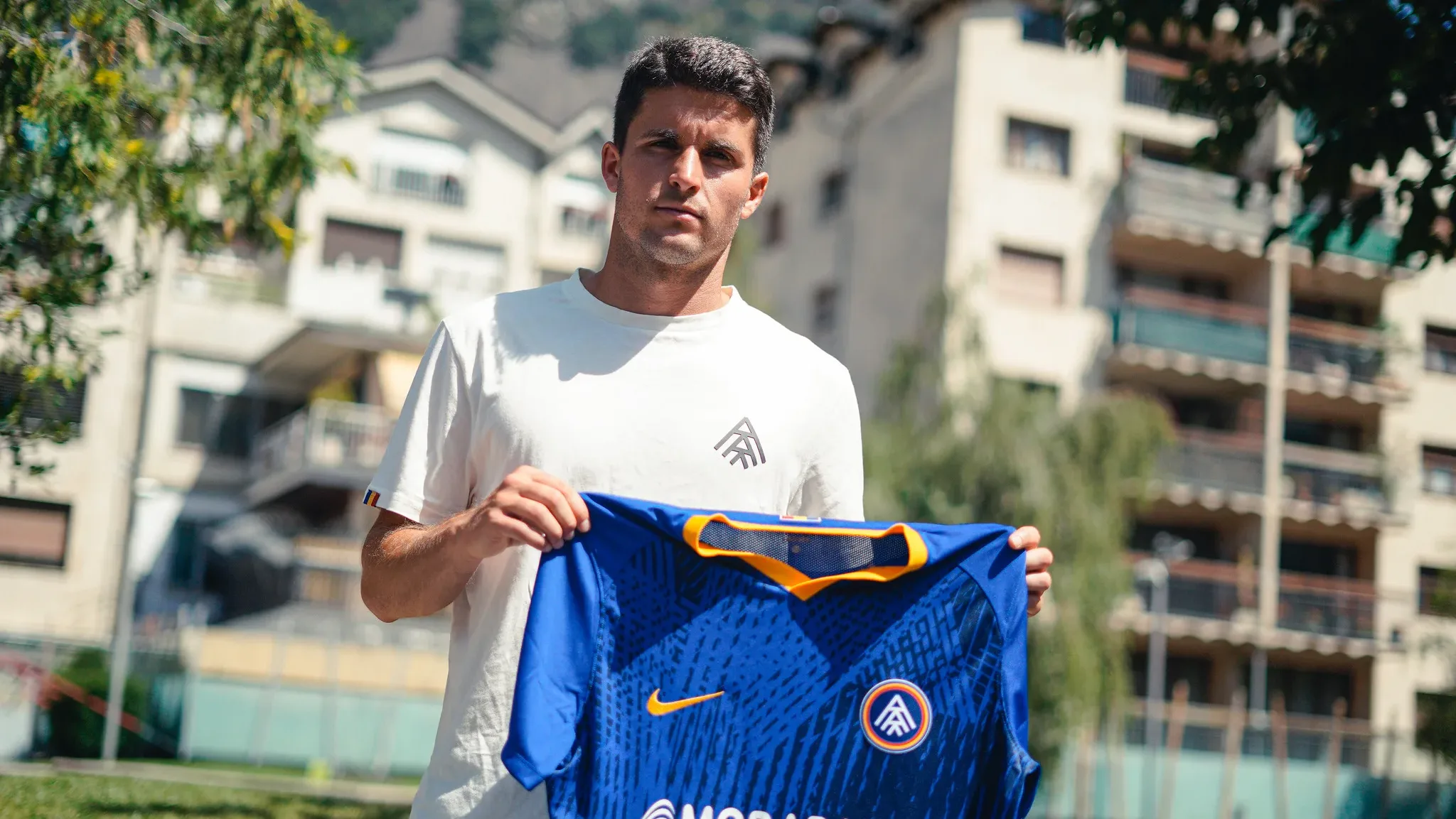 Álvaro Peña, presentació